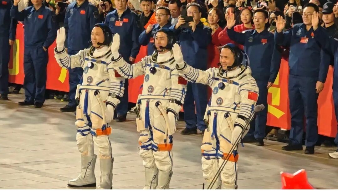 1785132836405357.jpg